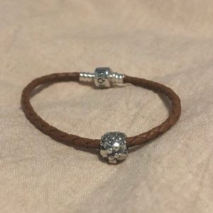 7.5 inch Pandora bracelet with pineapple charm